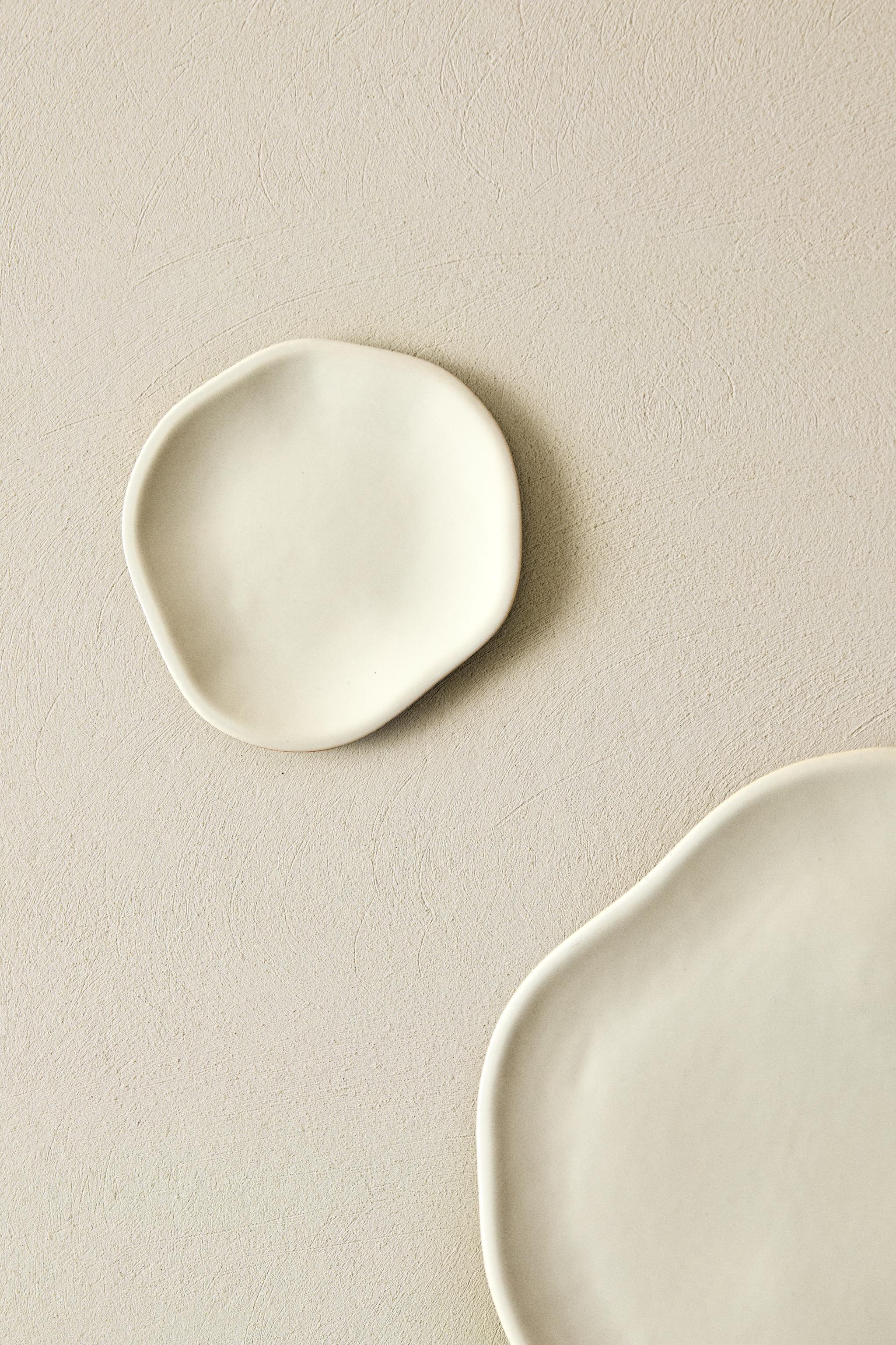IRREGULAR STONEWARE SIDE PLATE